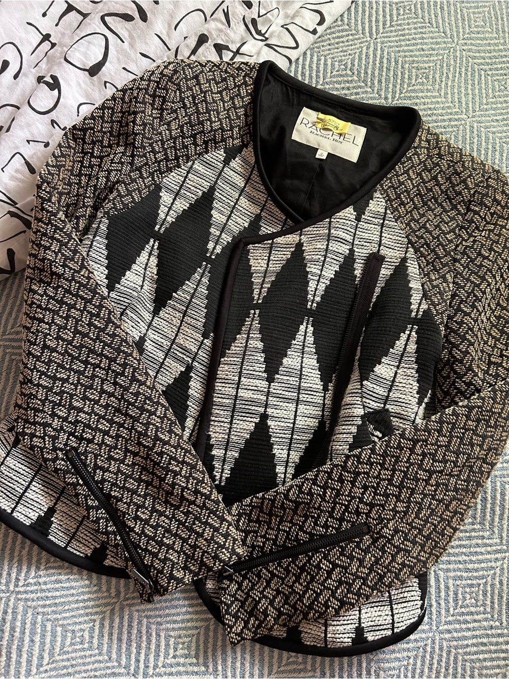 RACHEL Rachel Roy Black and Cream Geometric Quilted Blazer